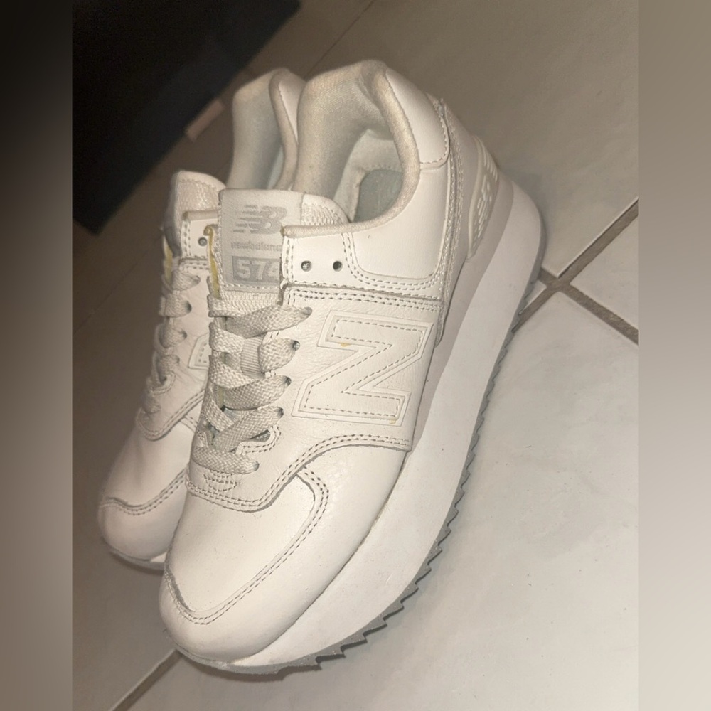 New Balance 574 size 8